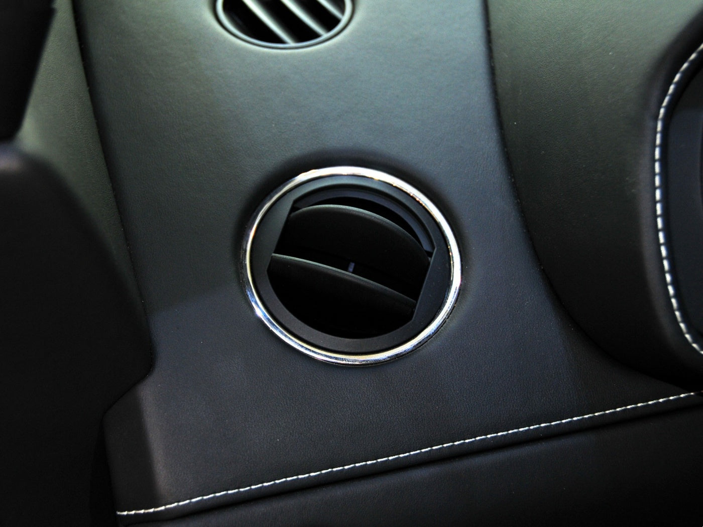 Lamborghini Gallardo LP560 LP570 Dash Air Vent Italiaspares