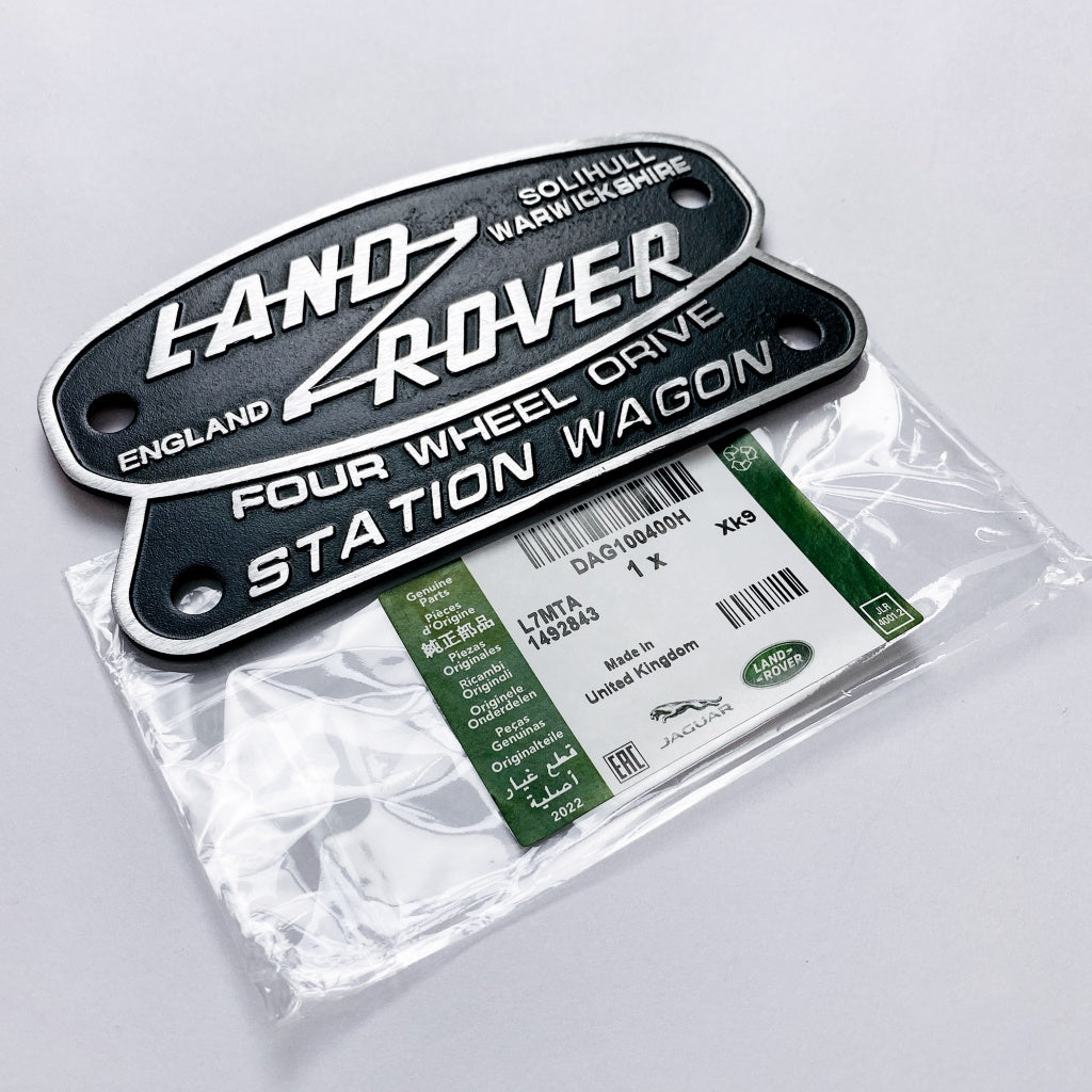 Land Rover Solihull Four Wheel Station Wagon Drive Liftgate Badge Emblem Medal DAG100400H Italiaspares