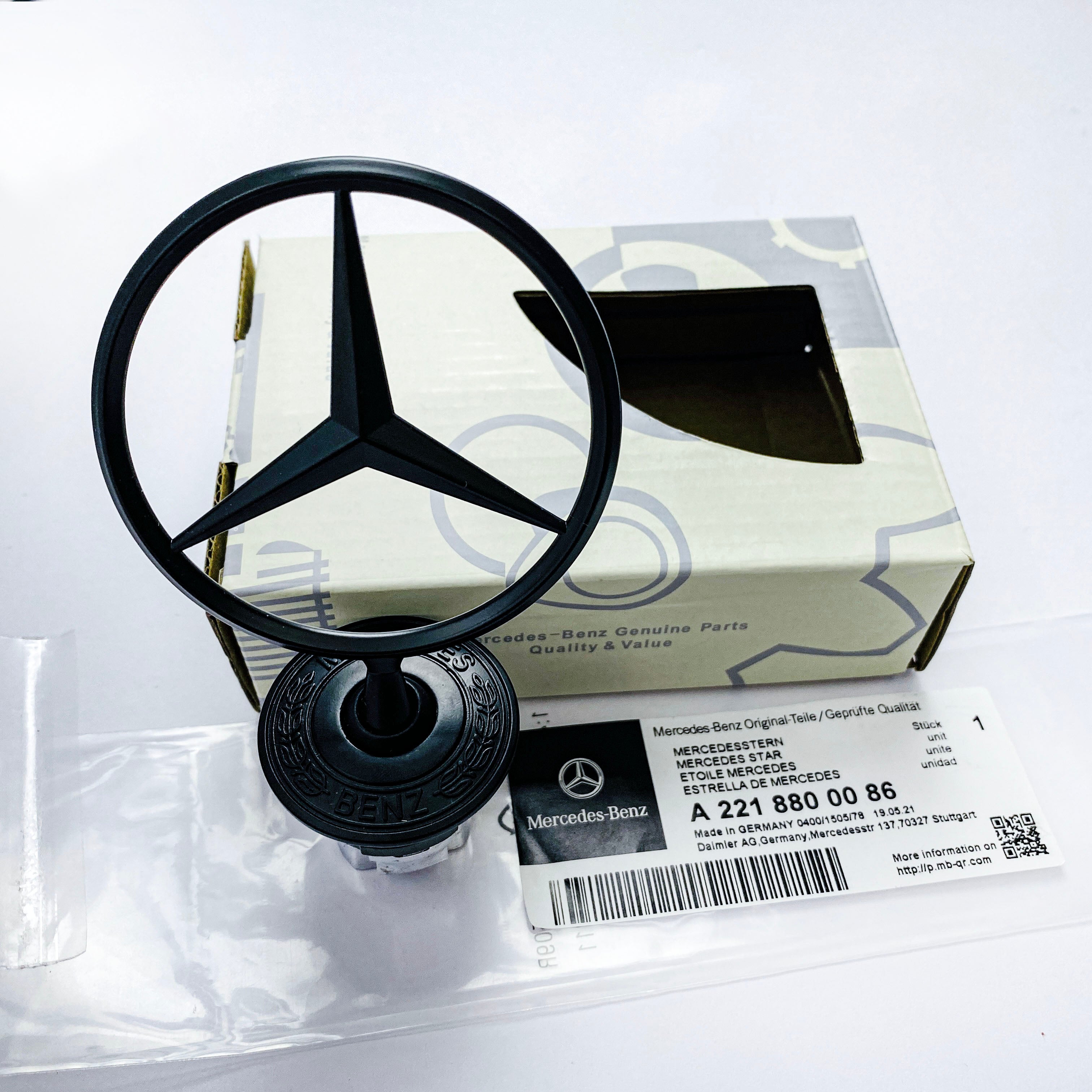 Mercedes-Benz Gloss Black Hood Bonnet Star Stand Up Emblem Badge A2218800086 Italiaspares