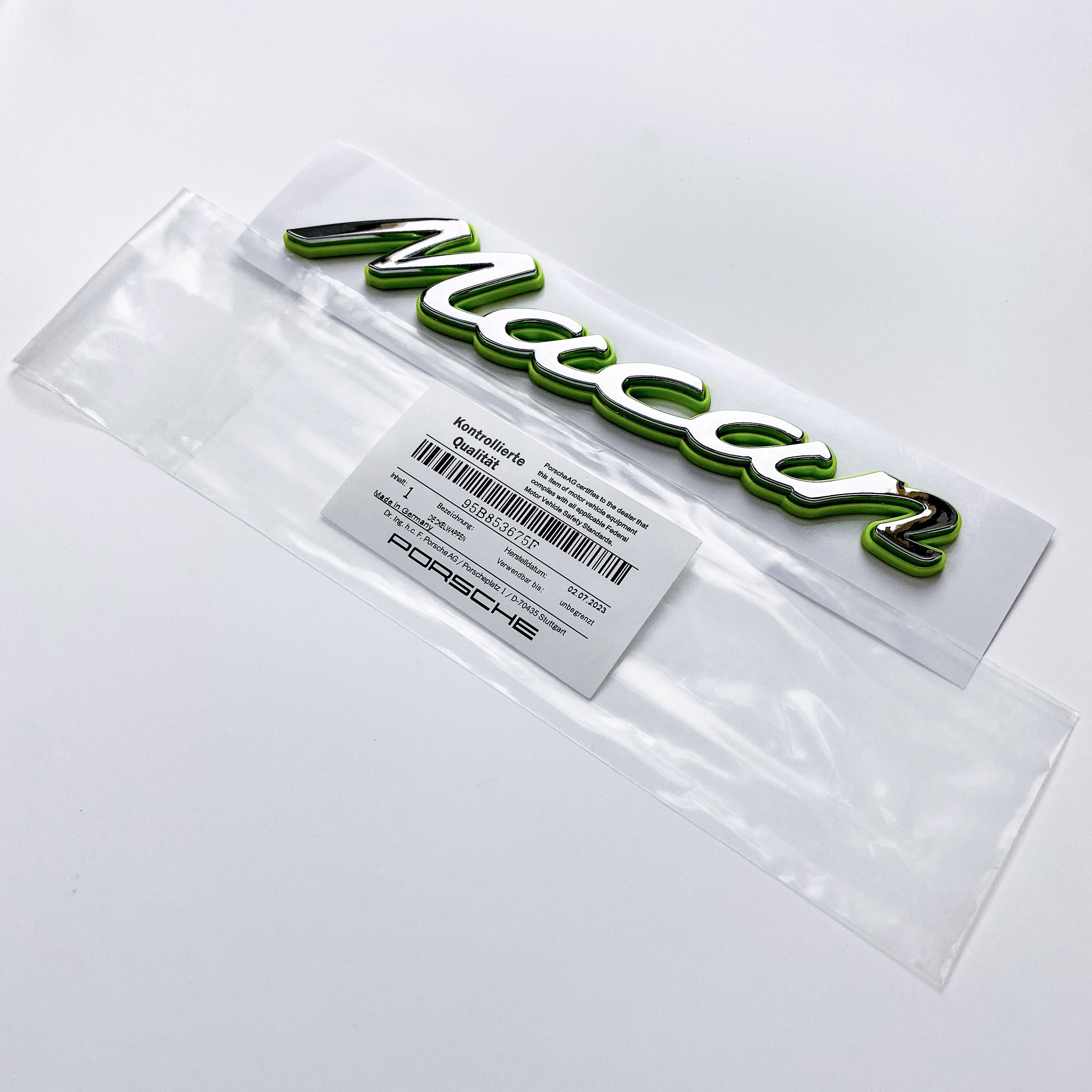 Porsche "Macan" Tailgate Hatch Emblem Decal Badge Green Base Sliver 95B853675F Italiaspares