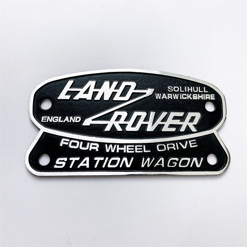 Land Rover Solihull Four Wheel Station Wagon Drive Liftgate Badge Emblem Medal DAG100400H Italiaspares