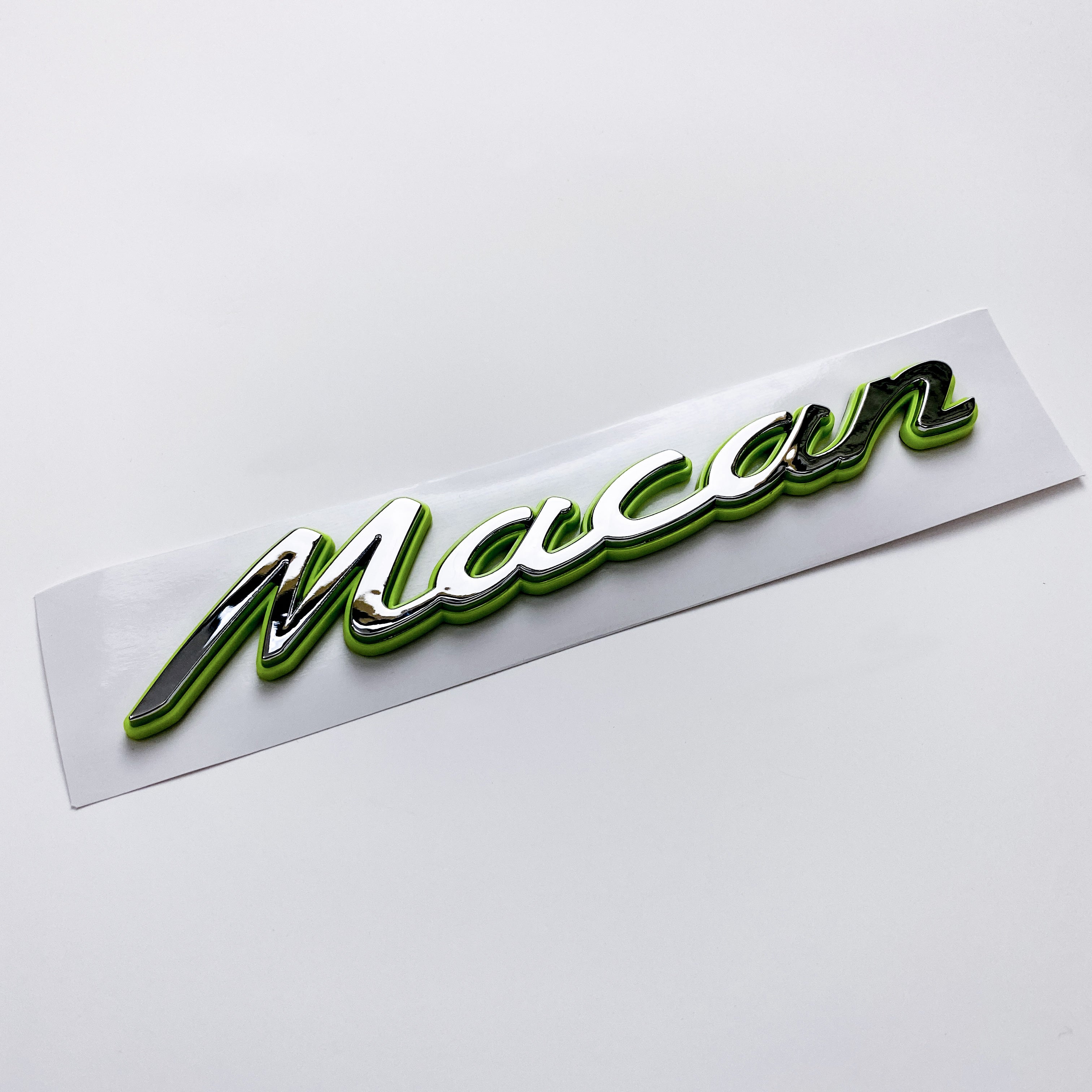 Porsche "Macan" Tailgate Hatch Emblem Decal Badge Green Base Sliver 95B853675F Italiaspares