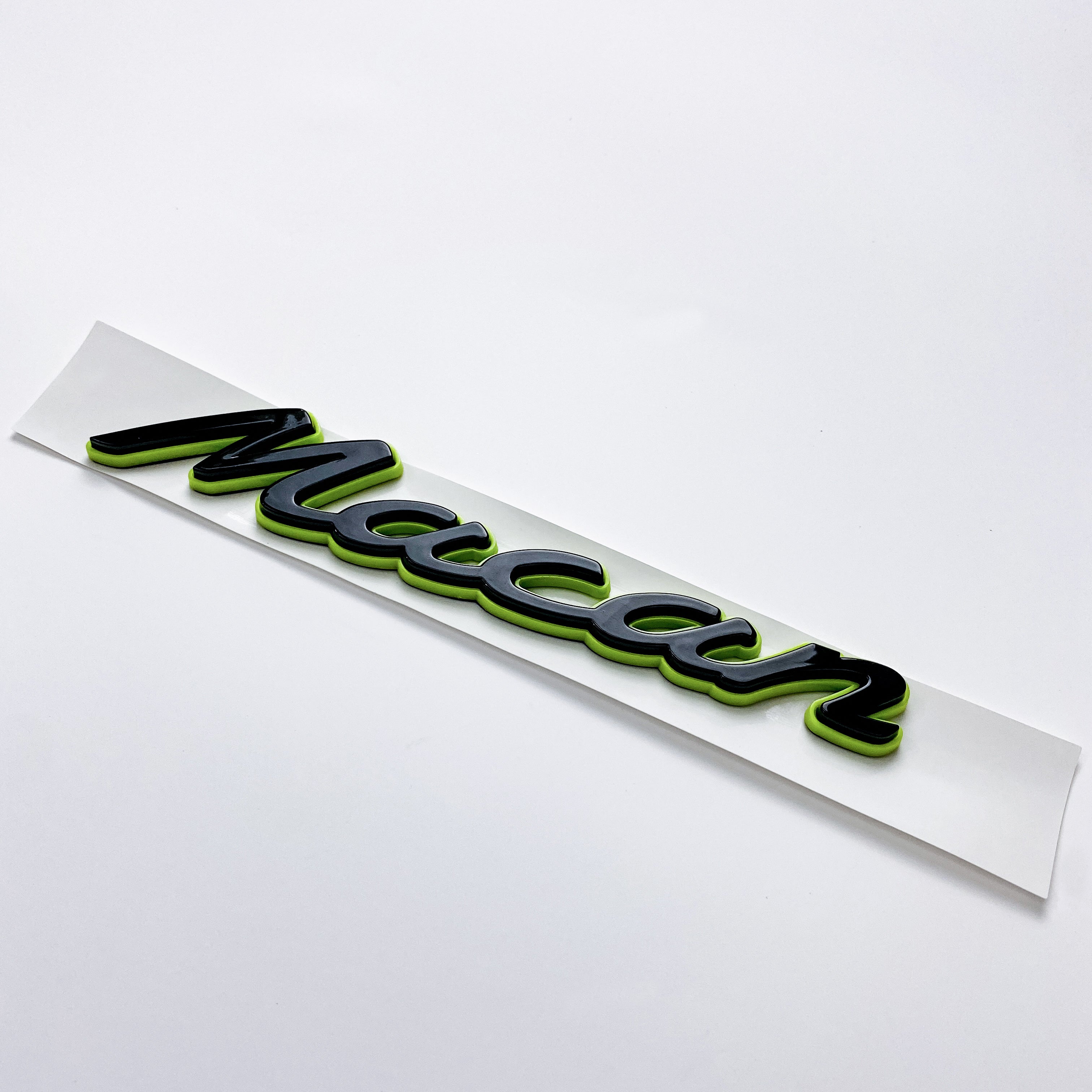 Porsche "Macan" Tailgate Hatch Emblem Decal Badge Green Base Black 95B853675F Italiaspares