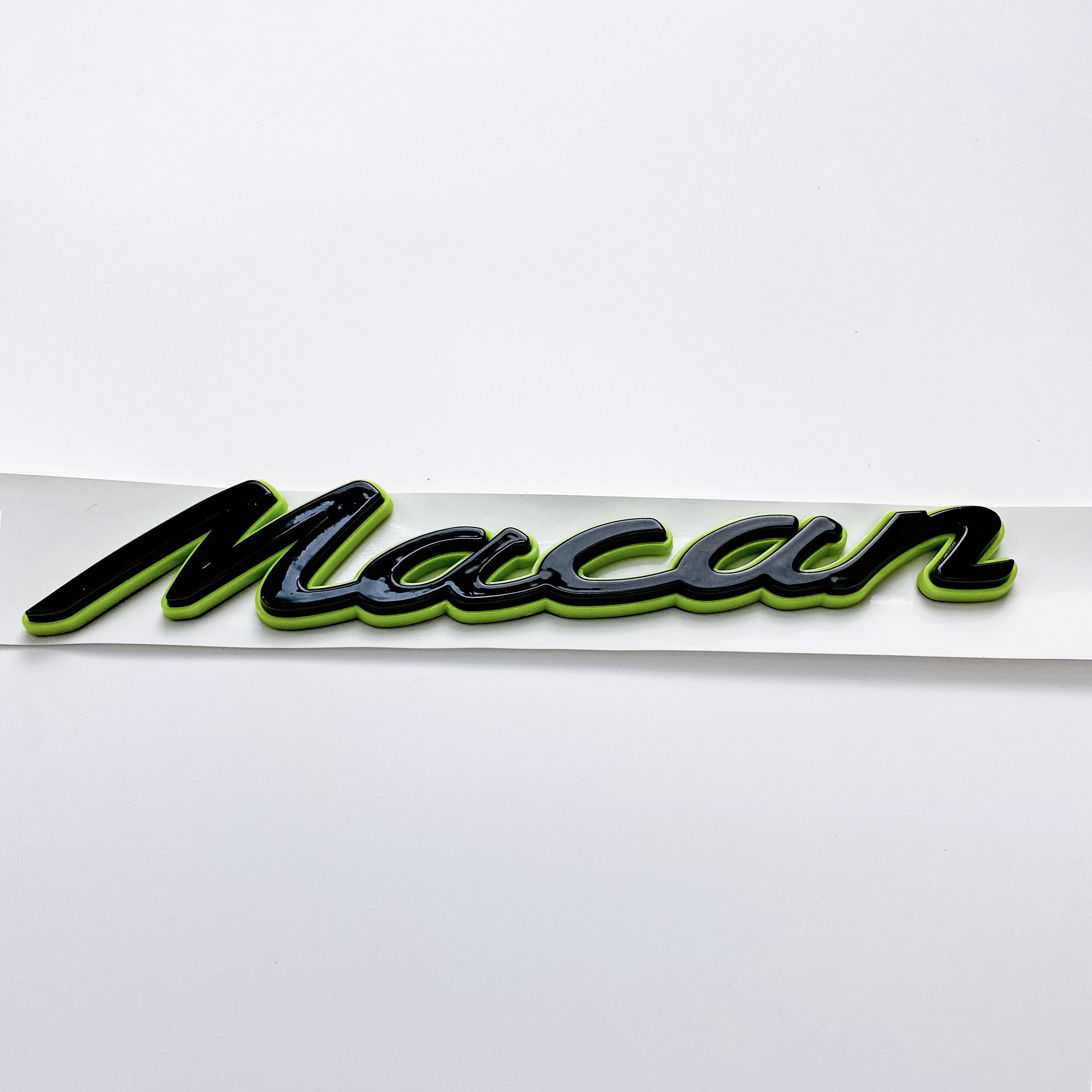 Porsche "Macan" Tailgate Hatch Emblem Decal Badge Green Base Black 95B853675F Italiaspares