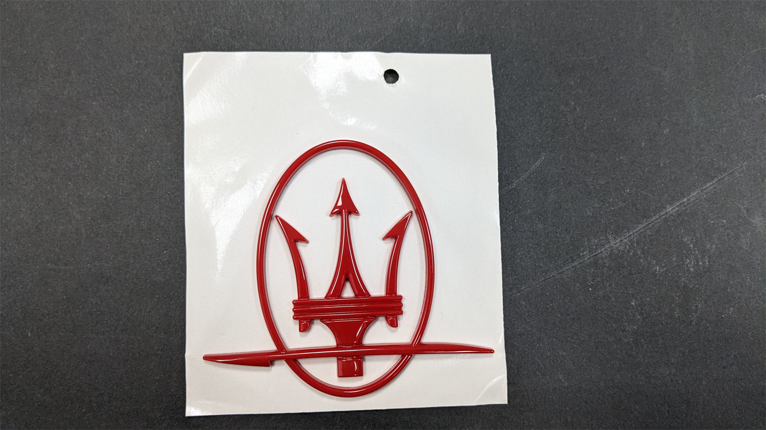 Maserati Quattroporte GranTurismo Ghibli Levante LH Red Side Logo Emblem Badge Italiaspares