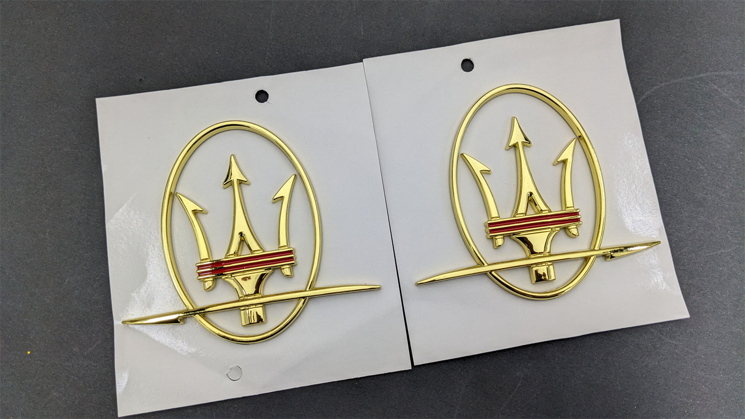 Maserati Quattroporte GranTurismo Ghibli Levante Gold Side Logo Emblem Badge Set Italiaspares
