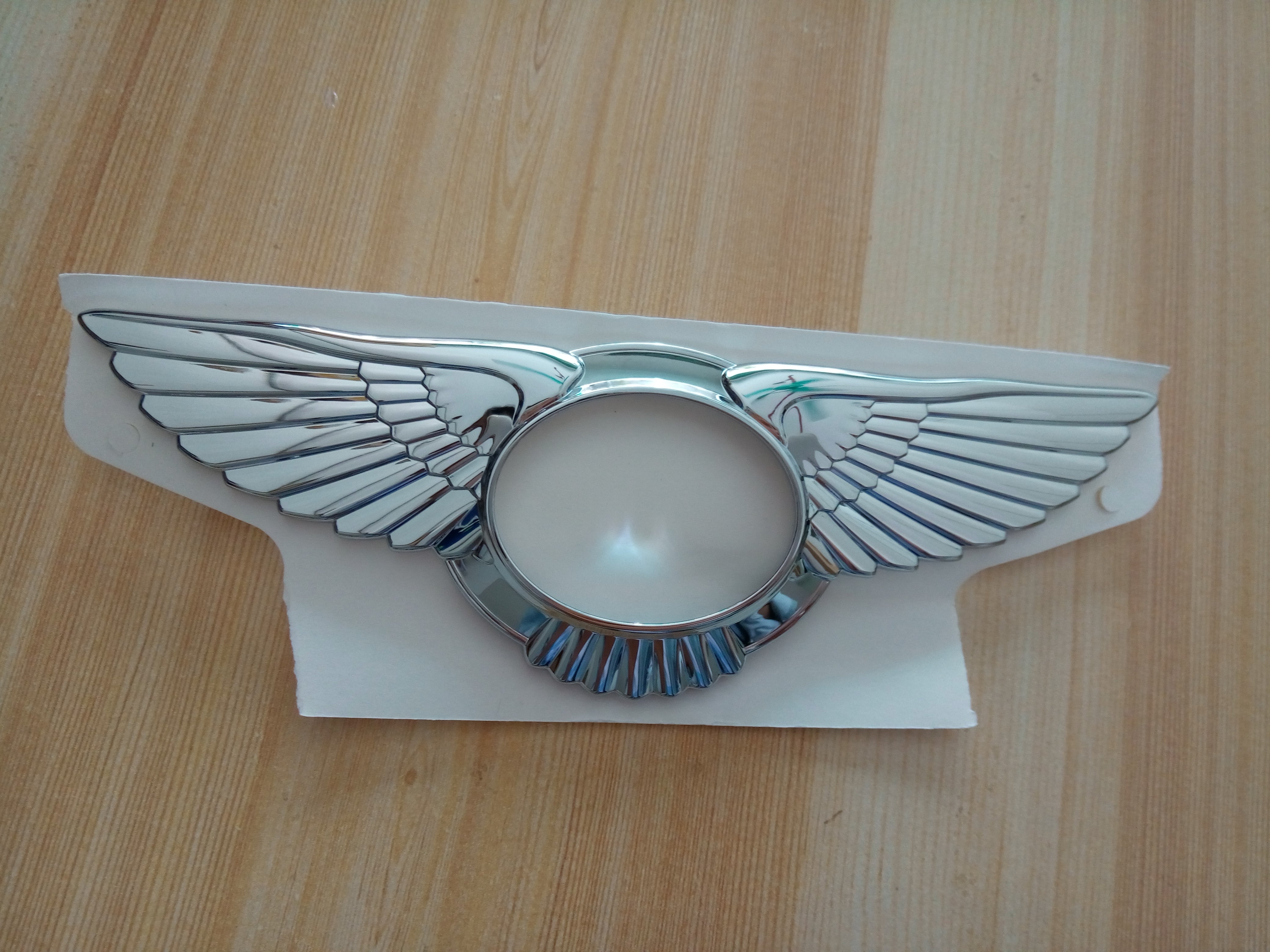 Genuine Bentley Flying Spur Emblem Rear Grille Wing Badge 4W0853689A Factory