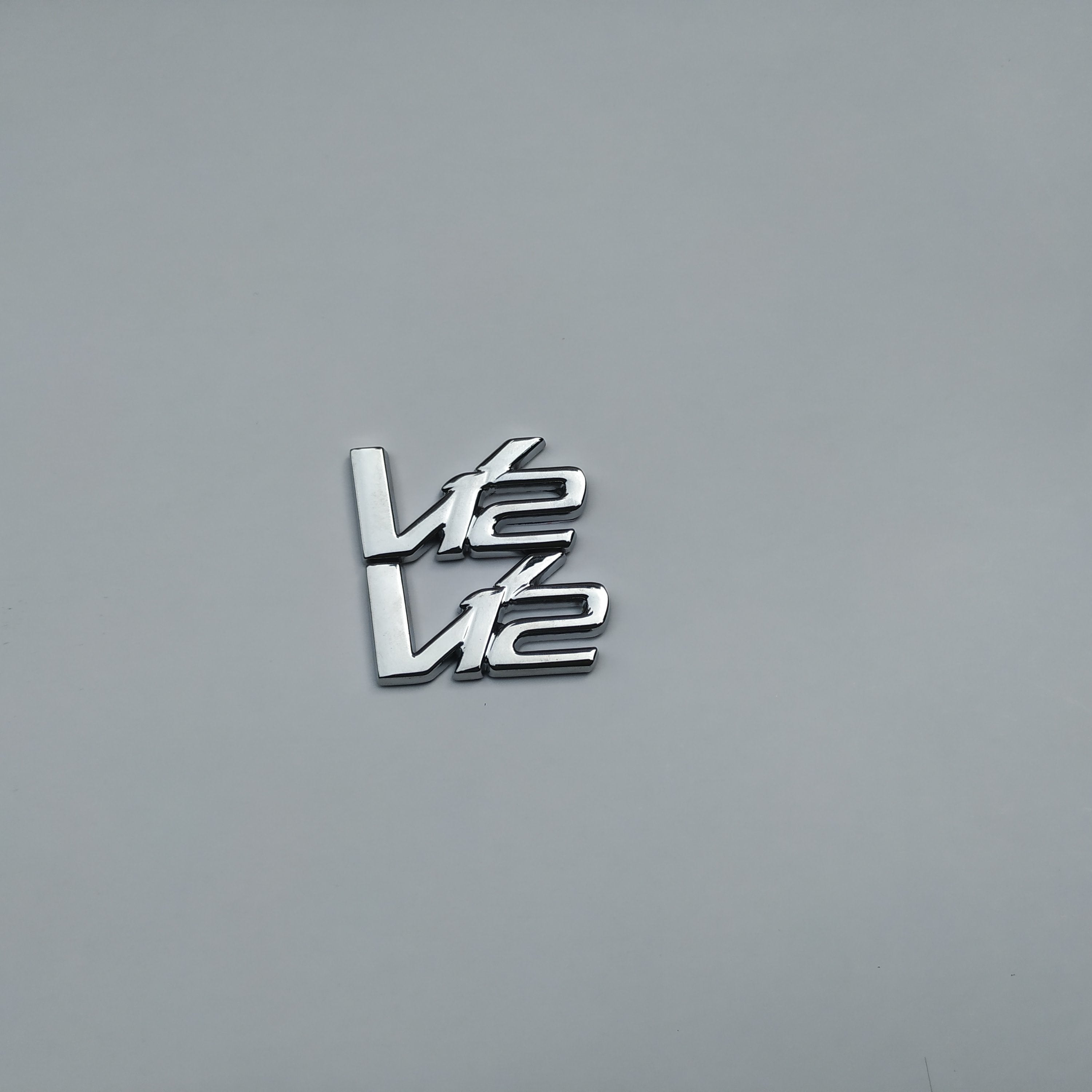 Aston martin V12 Metal Emblem Badge Kit Italiaspares