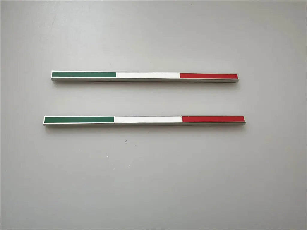 2XFerrari Italian Flag Badge Sidehead Skirts Italiaspares