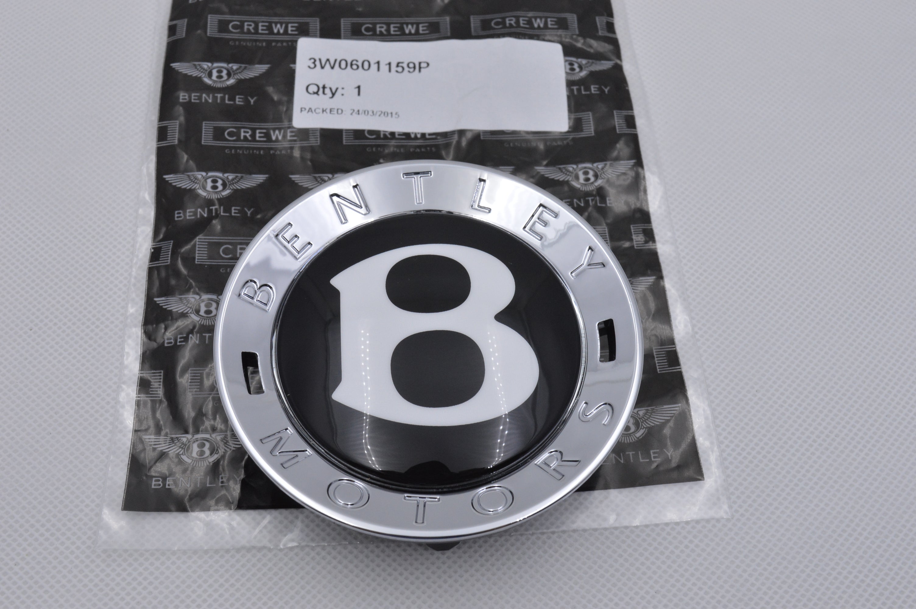 4X Genuine Bentley Continental GT Spur Mulsanne Centre Caps 3W0601159P Factory