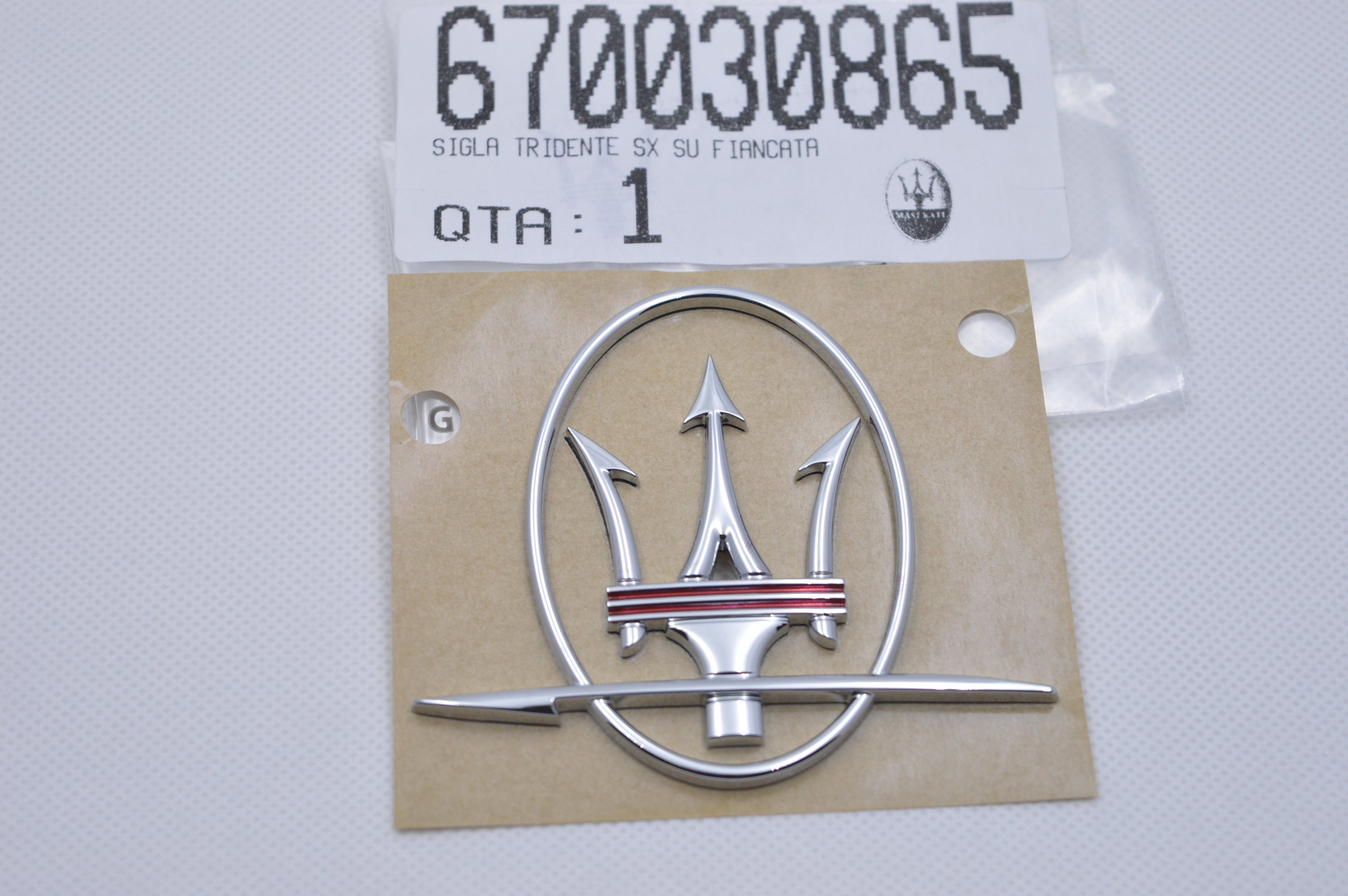 Maserati Quattroporte GranTurismo GTS Trident RH&LH Side Emblem Badge With Red Italiaspares