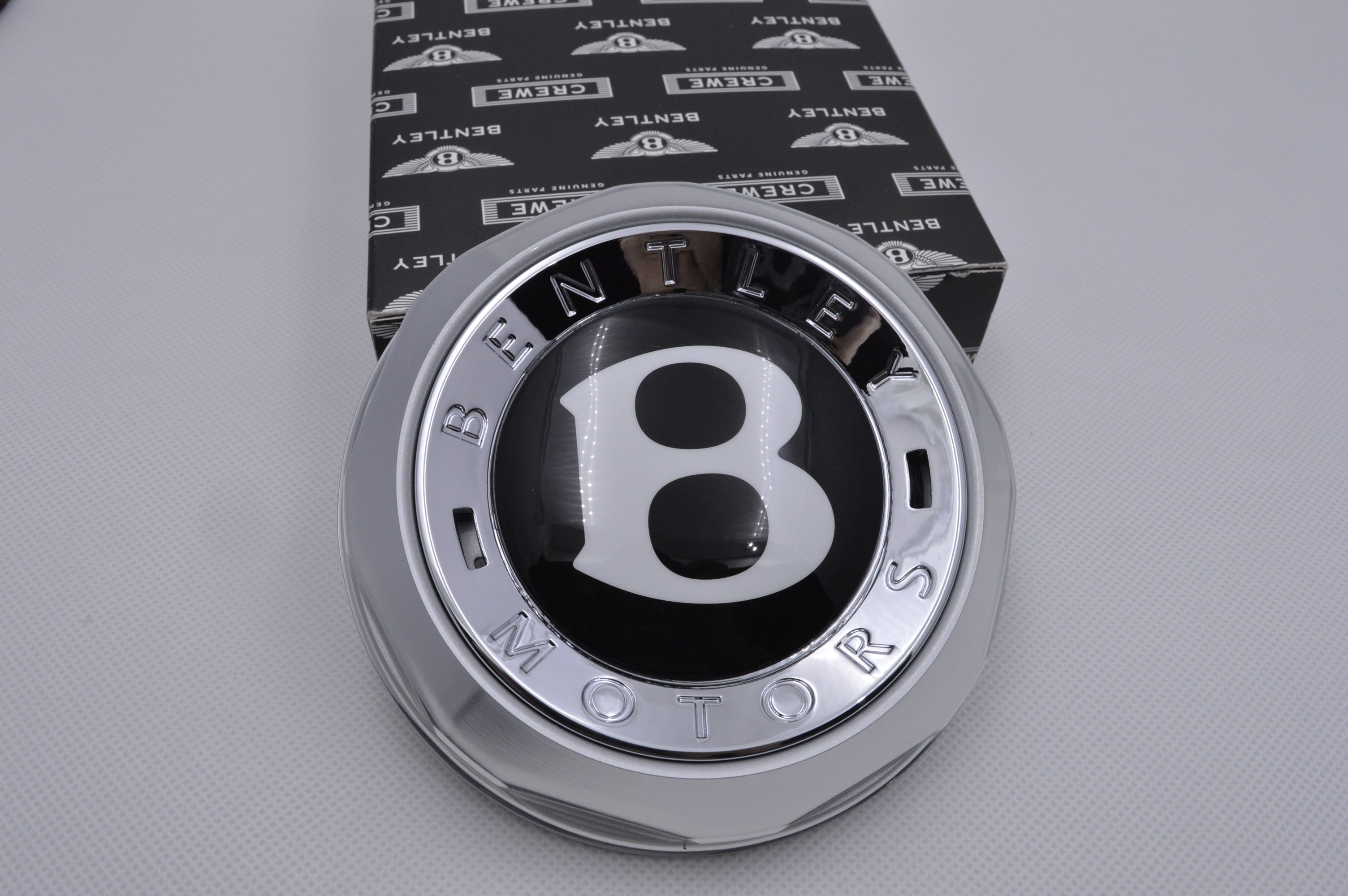 Genuine Bentley Mulsanne Centre Cap Hub Badge Classic Wheel Factory