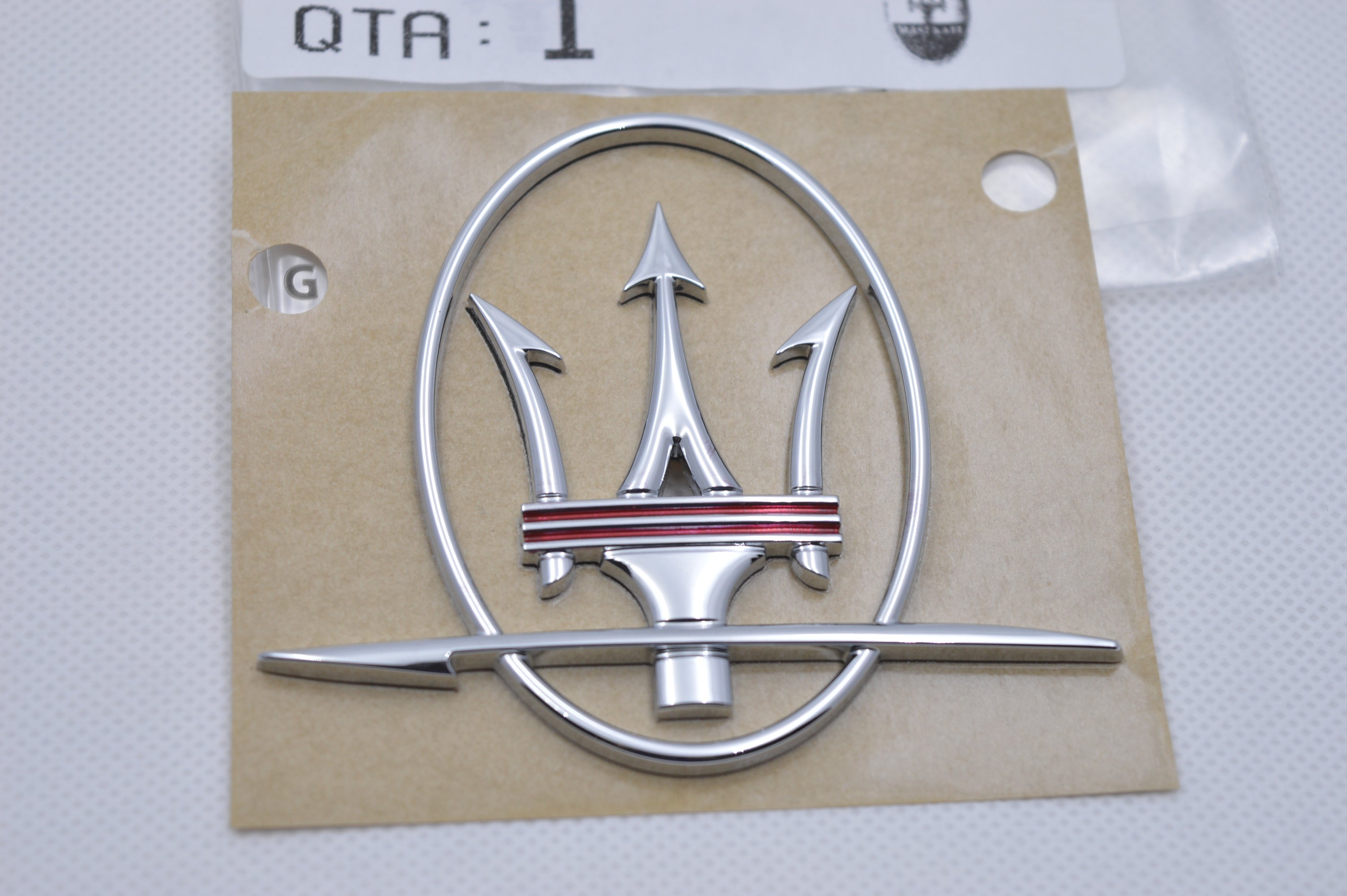 Maserati Quattroporte GranTurismo GTS Trident RH&LH Side Emblem Badge With Red Italiaspares