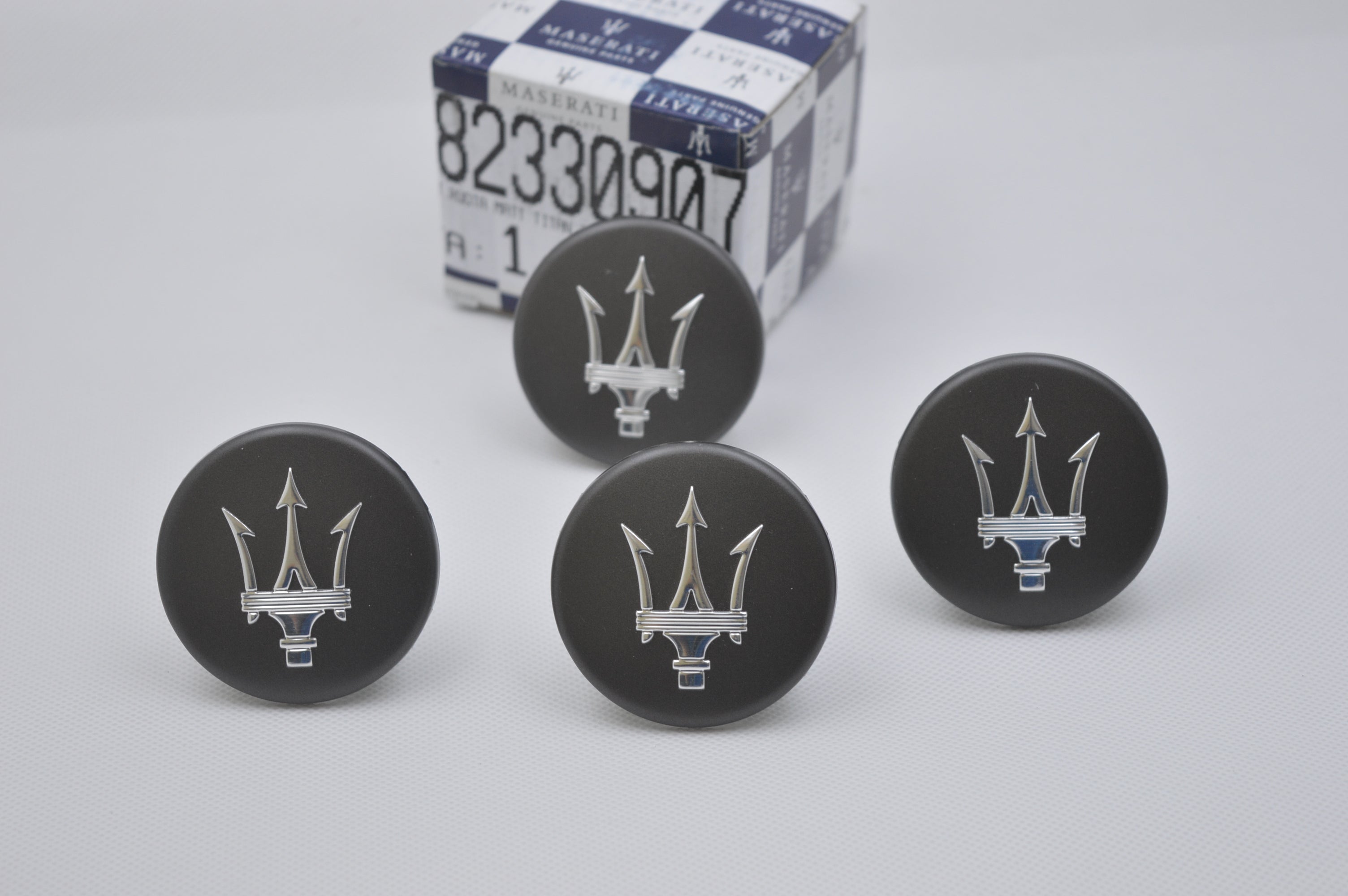 Genuine Maserati Quattroporte GT 4.2/4.7 Wheel Hubcap Silver Kit 82330907 Factory