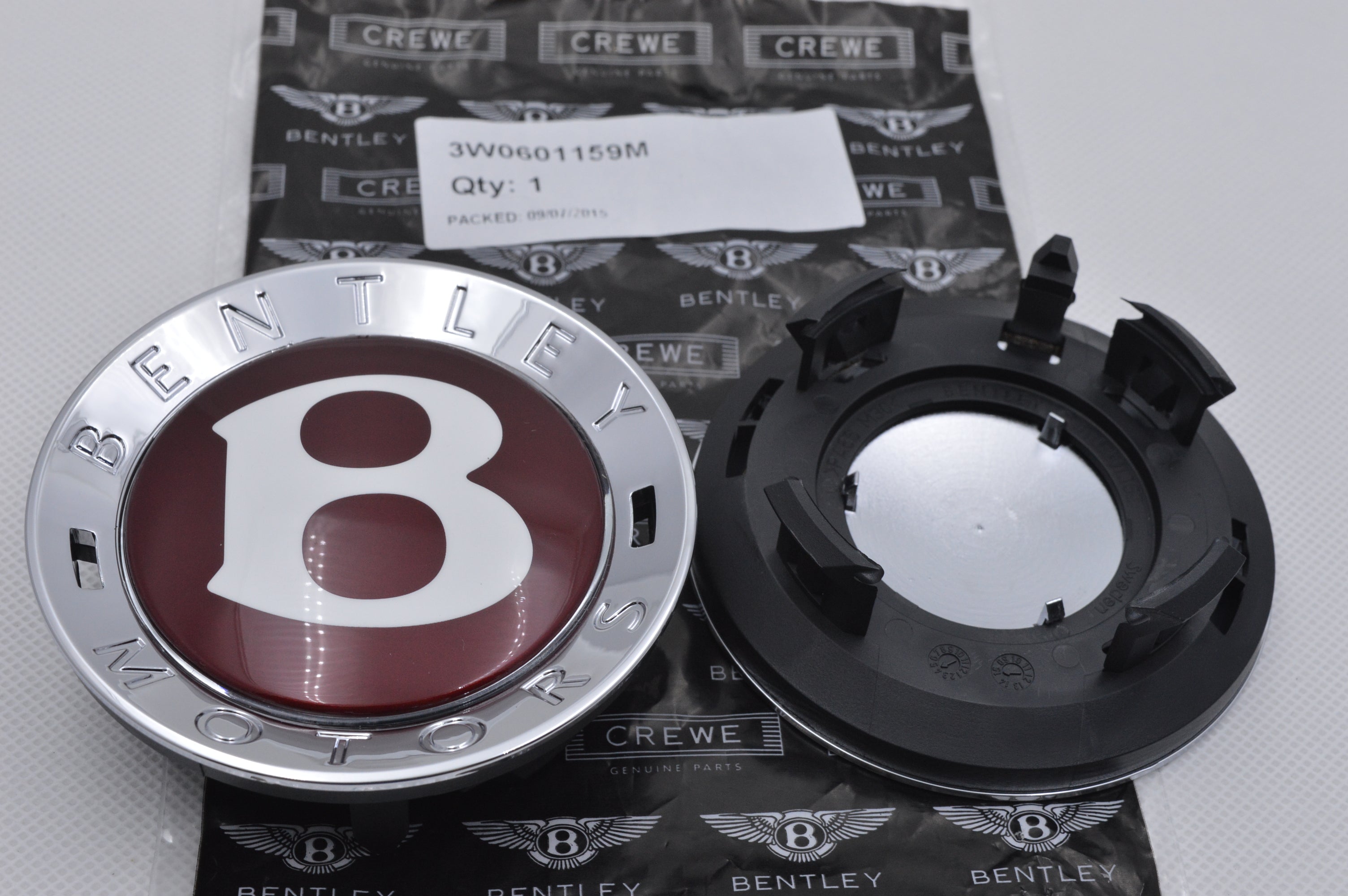 Genuine Bentley Centre Cap Red"B" Continental GT Spur GTC 1 Piece 3W0601159M Factory