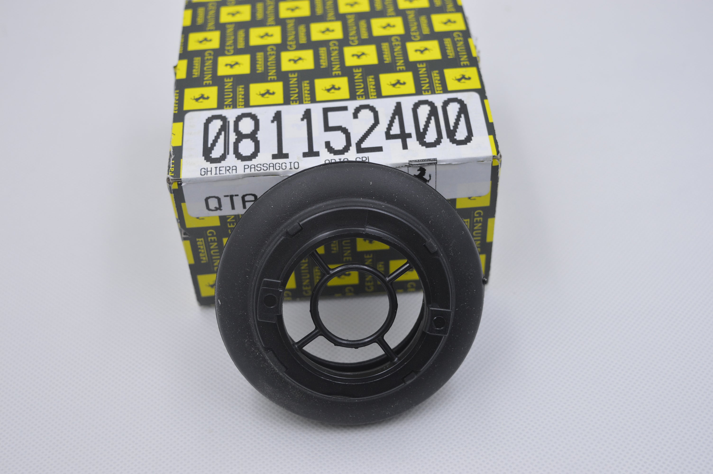 Genuine Ferrari California 599 Front Door Trim Air Ring Nut 81152400 Factory