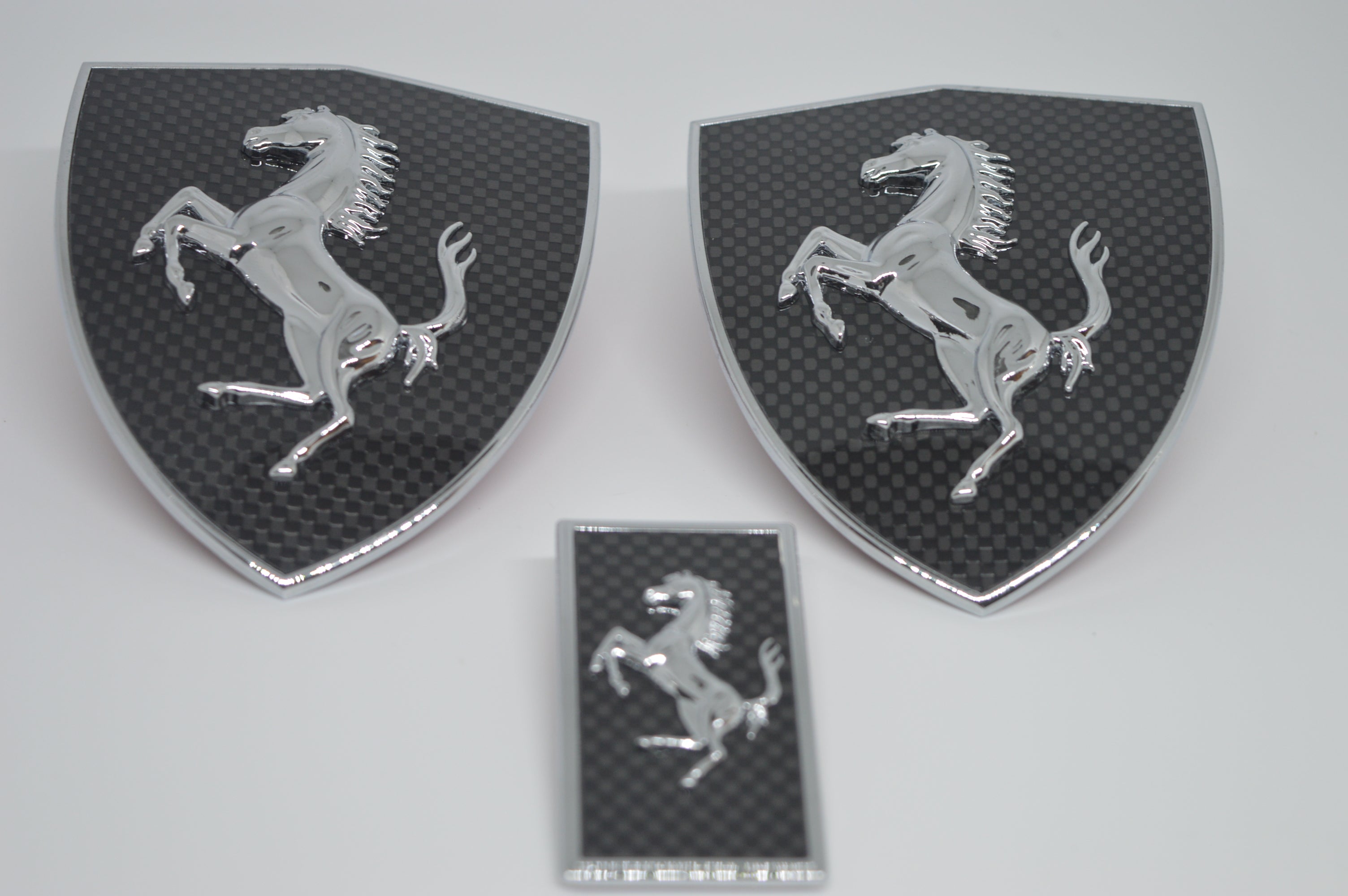 Ferrari Carbon Fiber Fender Shield & Front Bonnect badge Emblem Kit Italiaspares