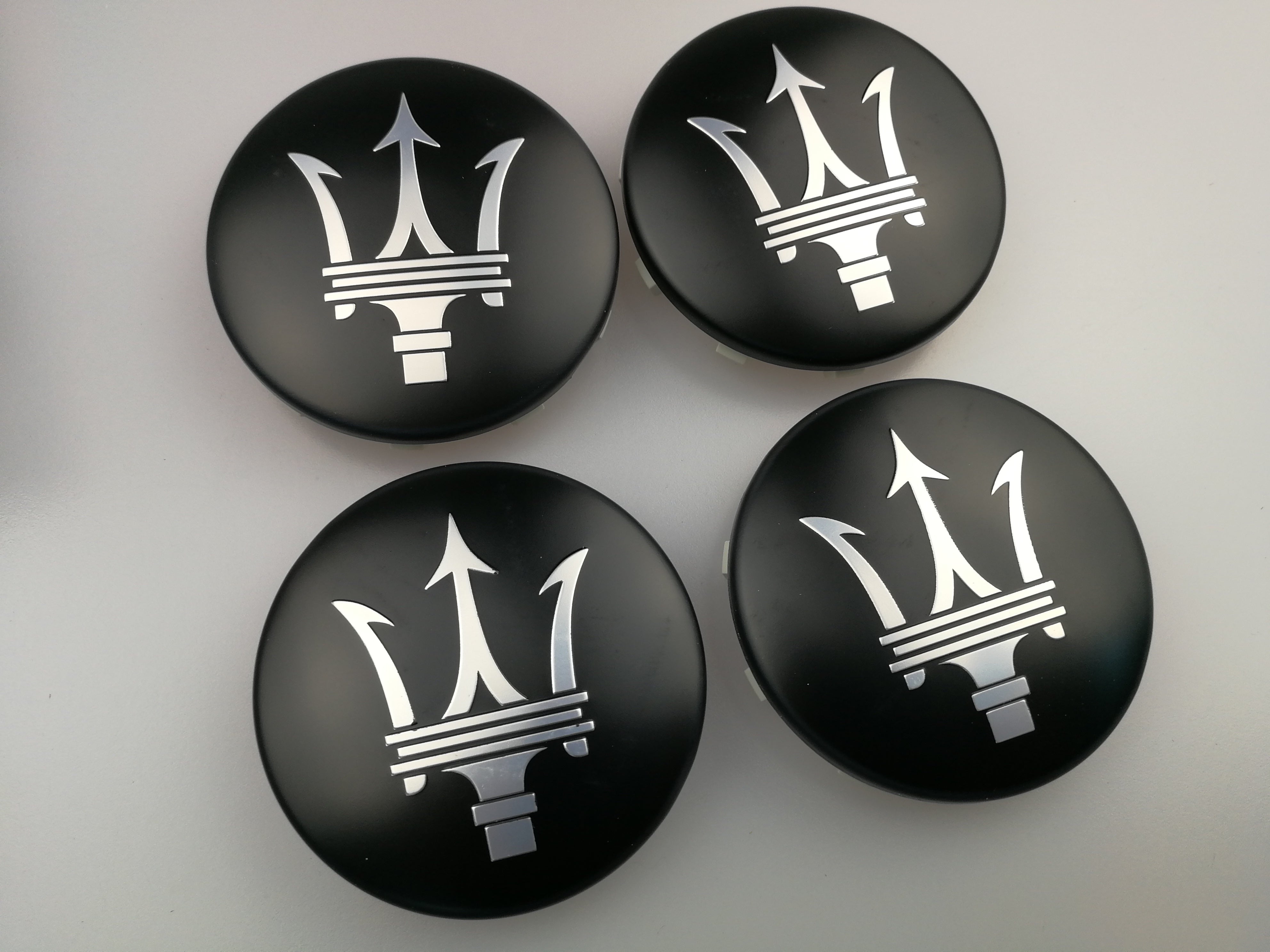 4x Genuine Maserati Quattroporte Wheel Centre Cap Heiya 940000811 Factory