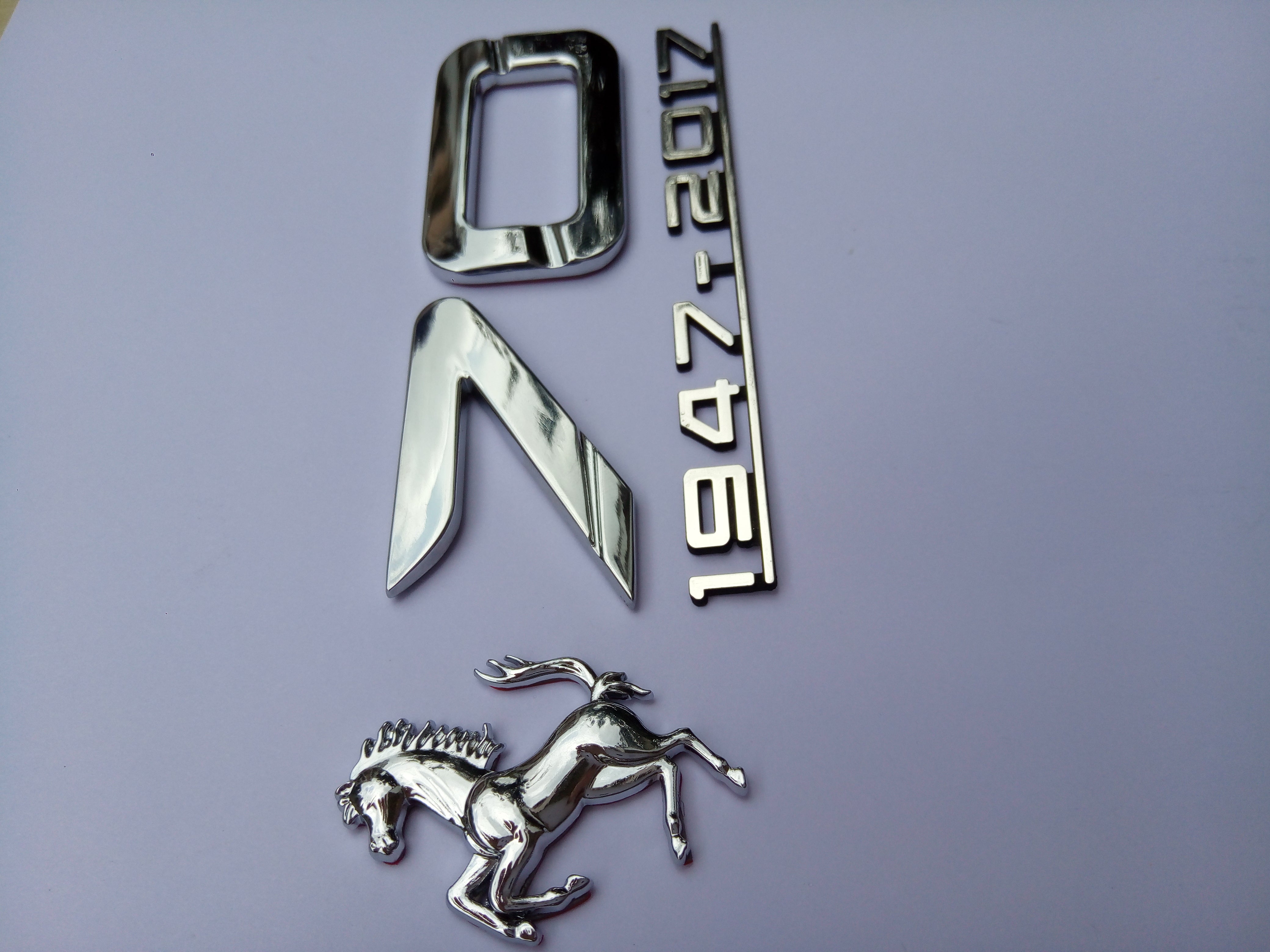 Ferrari 70th Anniversary LH RH Side Emblem Badge Chrome Set OEM NEW P/N 89326100 Italiaspares