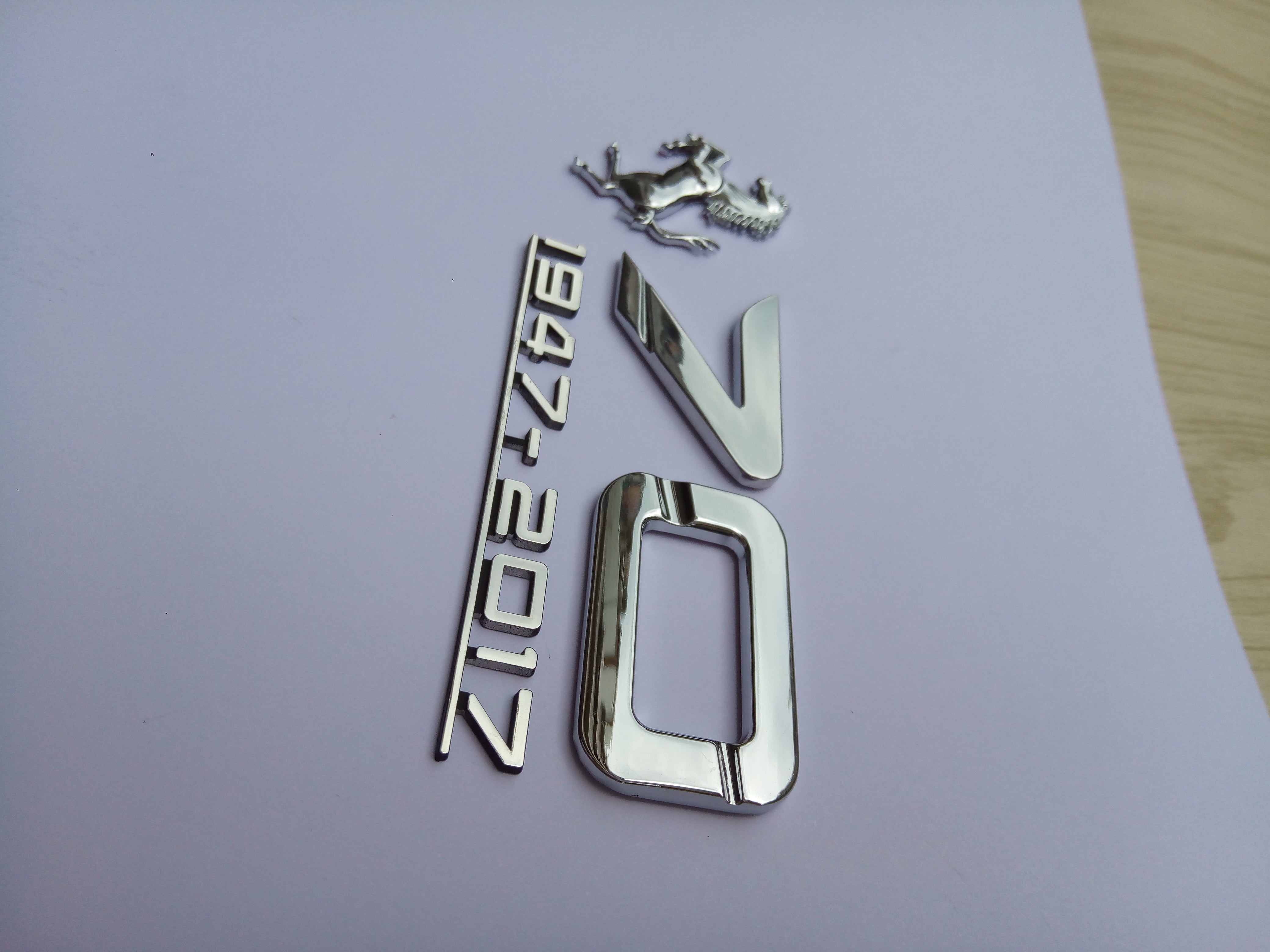 Ferrari 70th Anniversary LH RH Side Emblem Badge Chrome Set OEM NEW P/N 89326100 Italiaspares