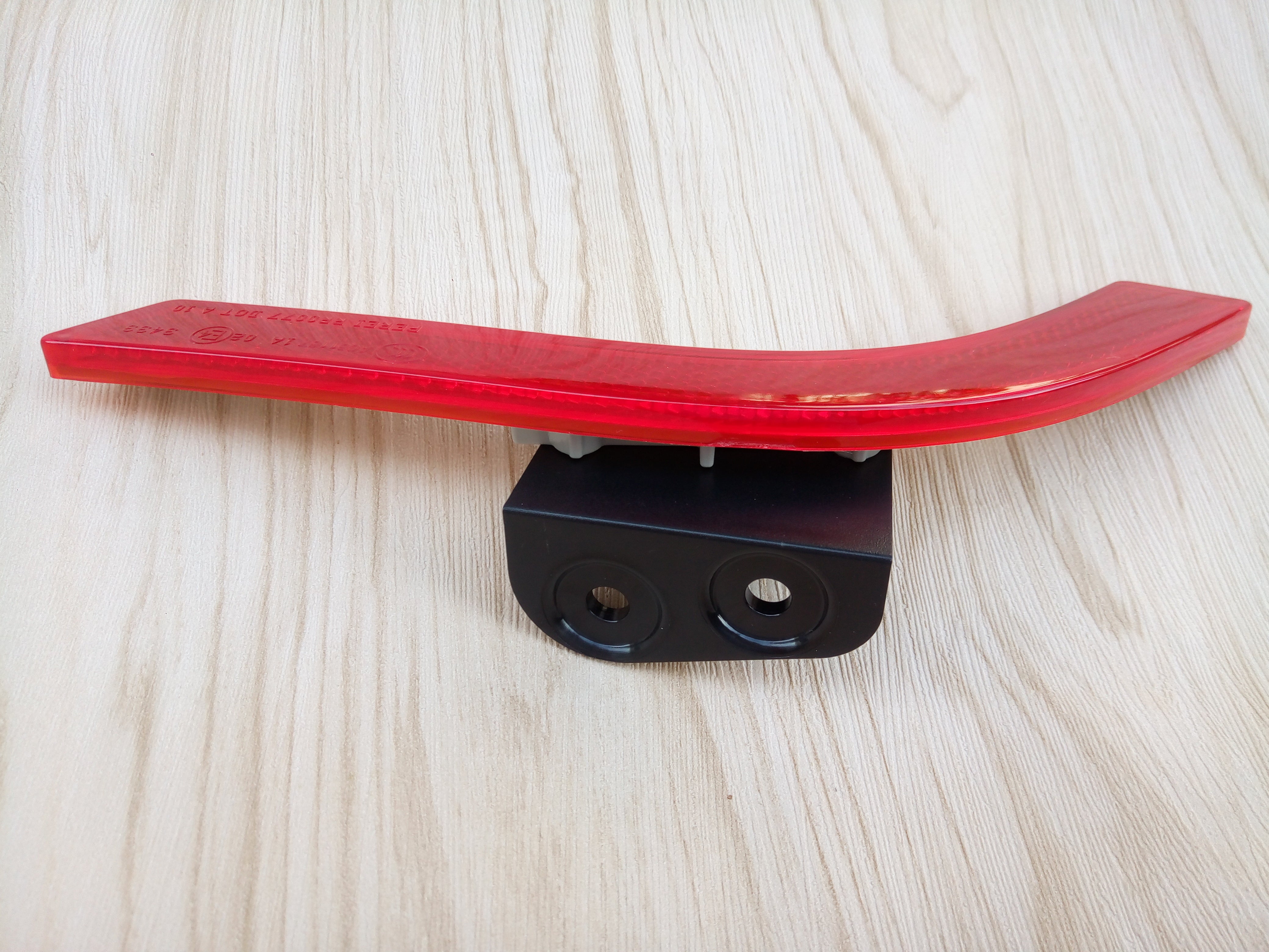 Genuine McLaren Rear Left Marker Lamp Reflector 11A8123CP Factory