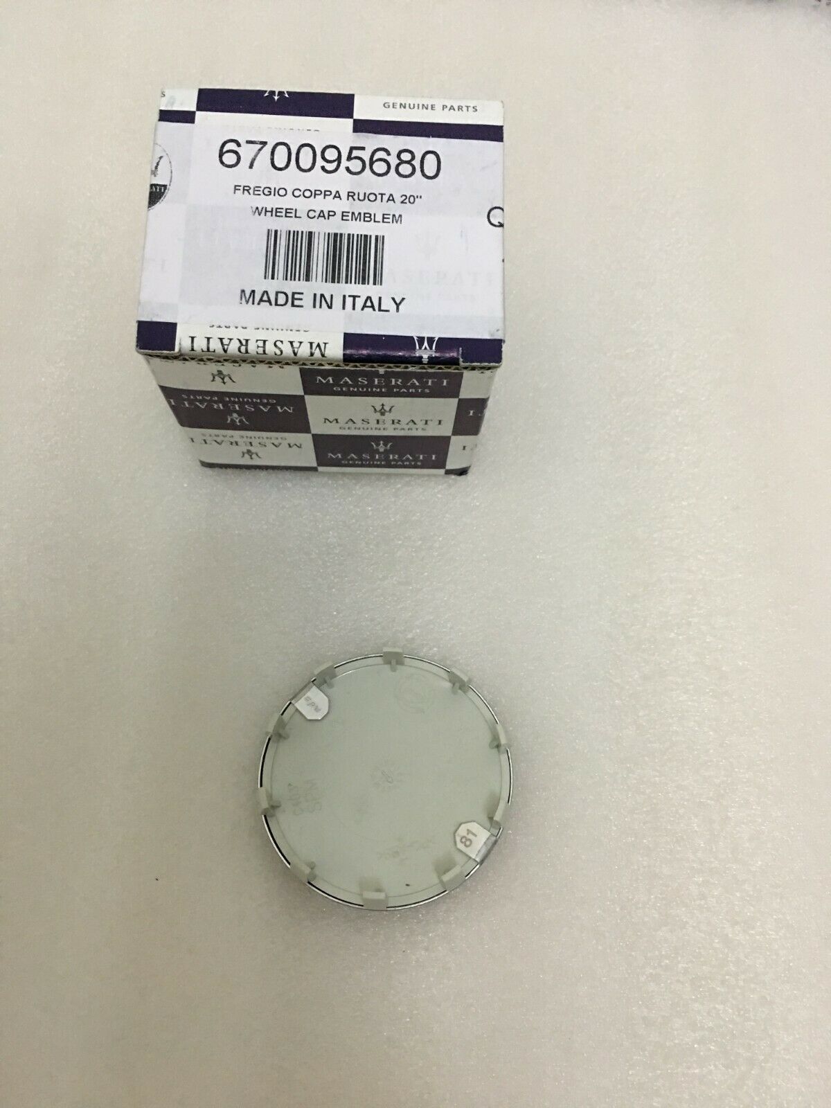 Maserati 2017 Quattroporte Chrome Blue Wheel Cap OEM Kit 670095680 Factory