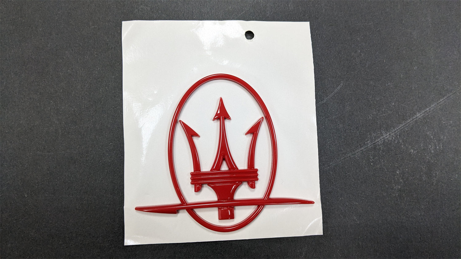 Maserati Quattroporte GranTurismo Ghibli Levante LH Red Side Logo Emblem Badge Italiaspares