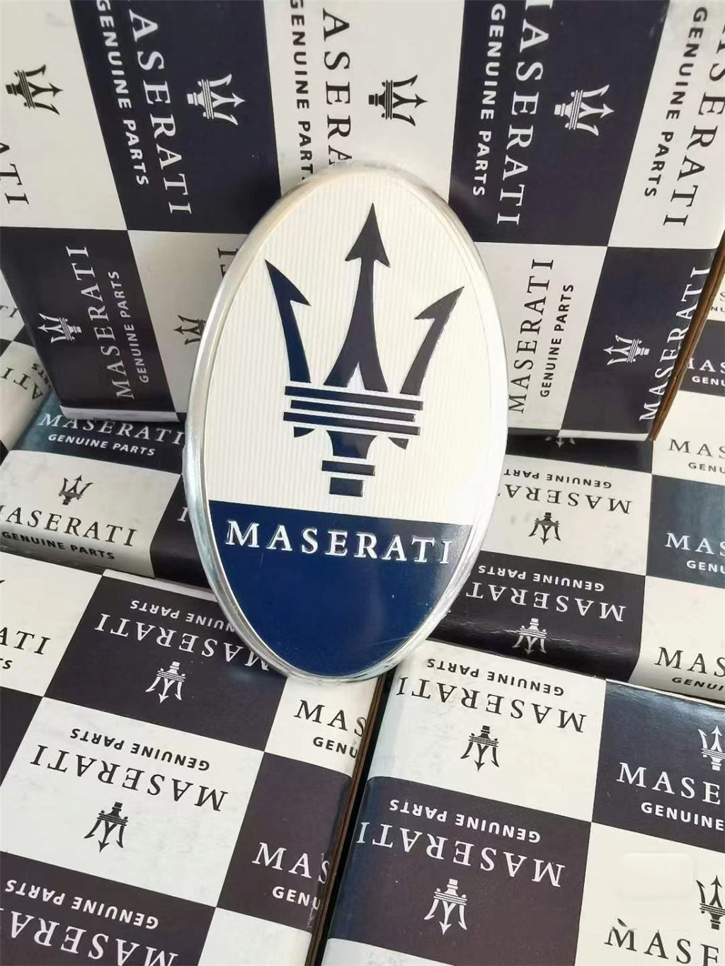 Maserati New Orig Grecal GranTurismo Levante MC20 Front Bumper Badge 670213241 Factory