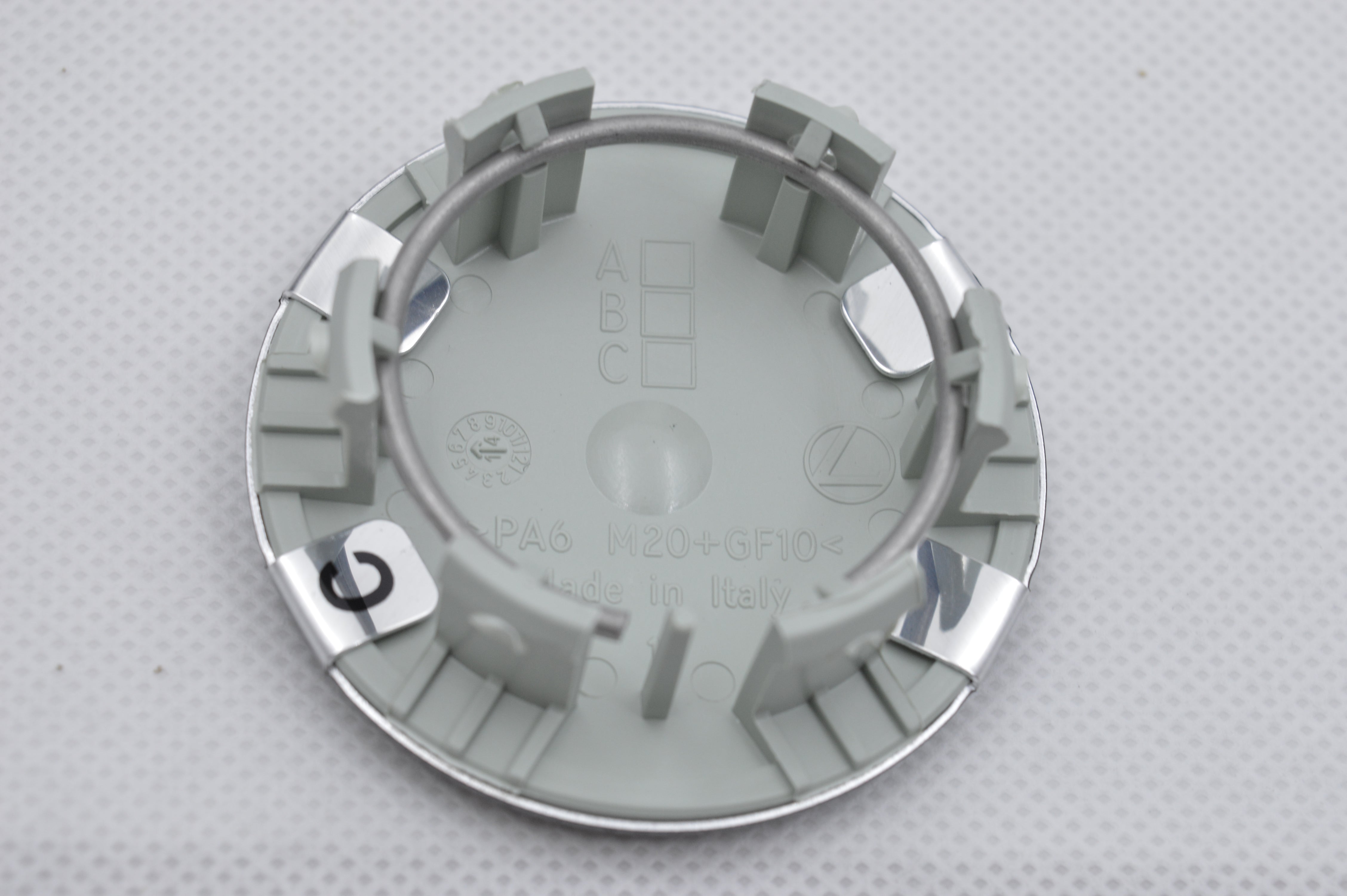 1XMaserati Quattroporte 4.2/4.7 GranTurismo GranCabrio Wheel Center Cap 82330905 Factory