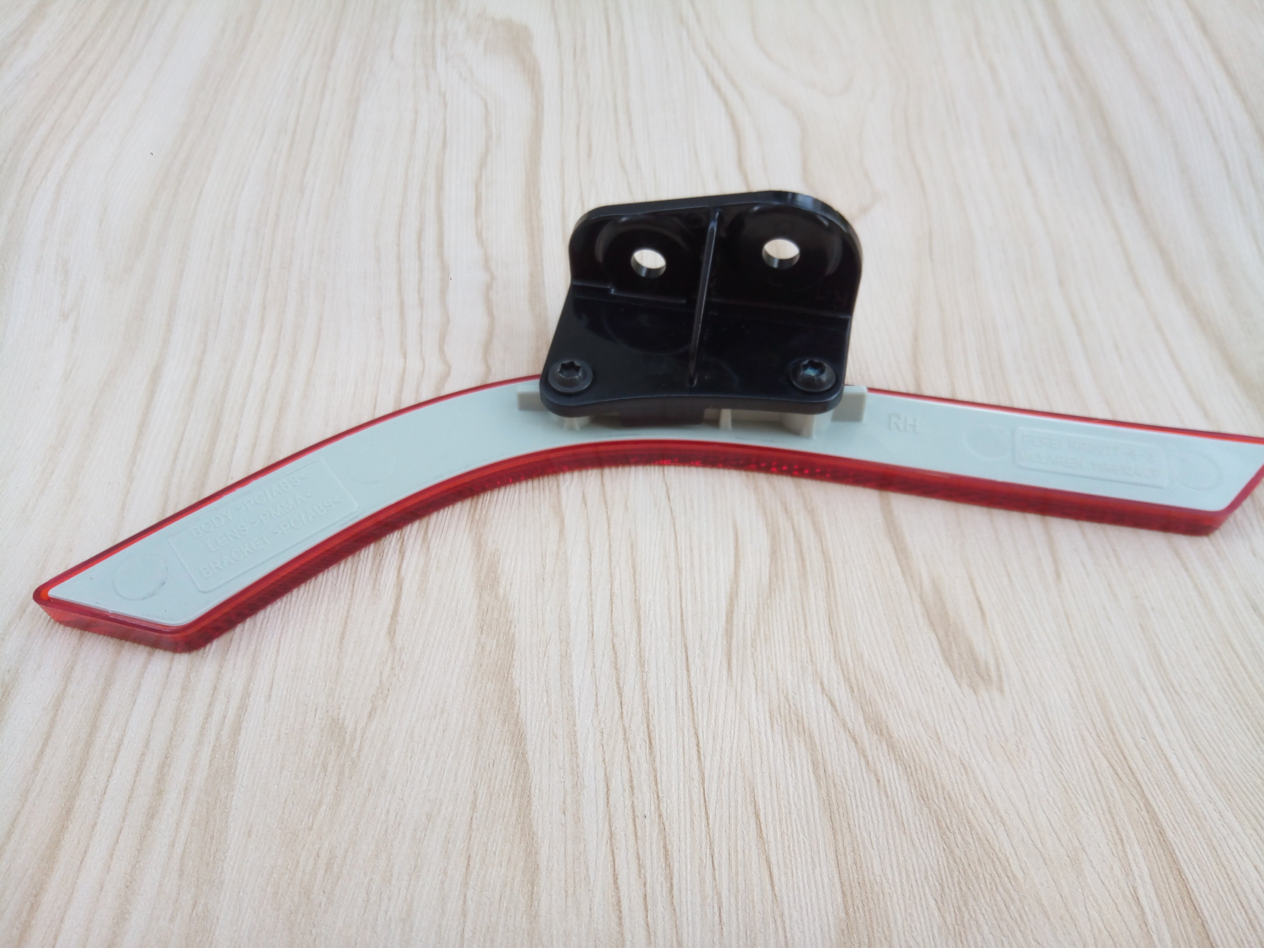 Genuine McLaren Rear Right Marker Lamp Reflector 11A8124CP Factory